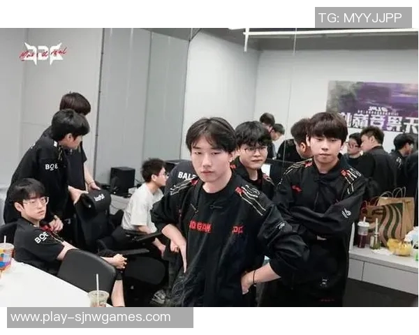 赛后复盘JDG与TES对决的速度分析与战术解读 赛后复盘JDG与TES对决的速度分析与战术解读